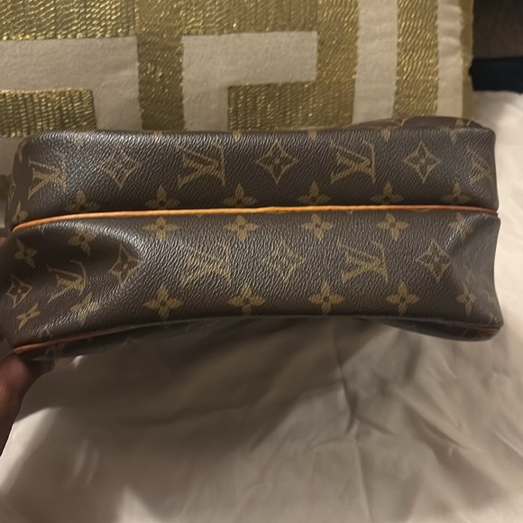 Louis Vuitton Monogram Reporter PM Bag - Picture 2 of 7